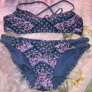 Xhilaration L 2 piece bathing suit